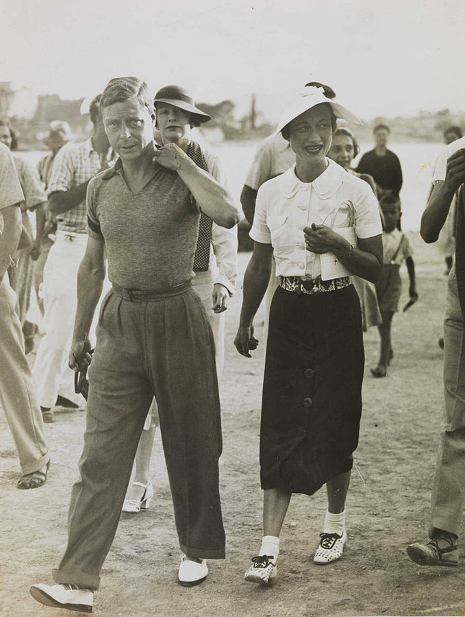 679px-king_edward_viii_and_mrs_simpson_on_holiday_in_yugoslavia_1936