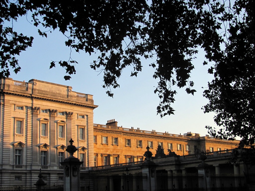 Buckingham Palace (10)