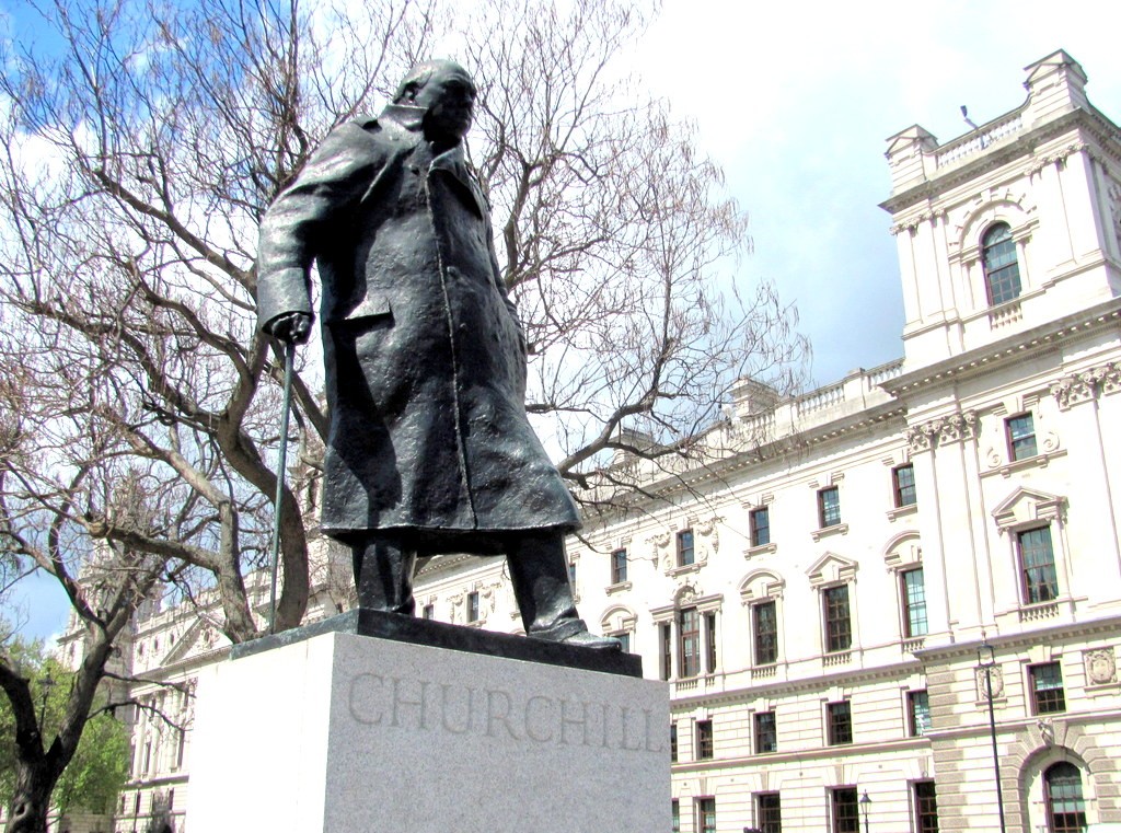 Churchill (2)