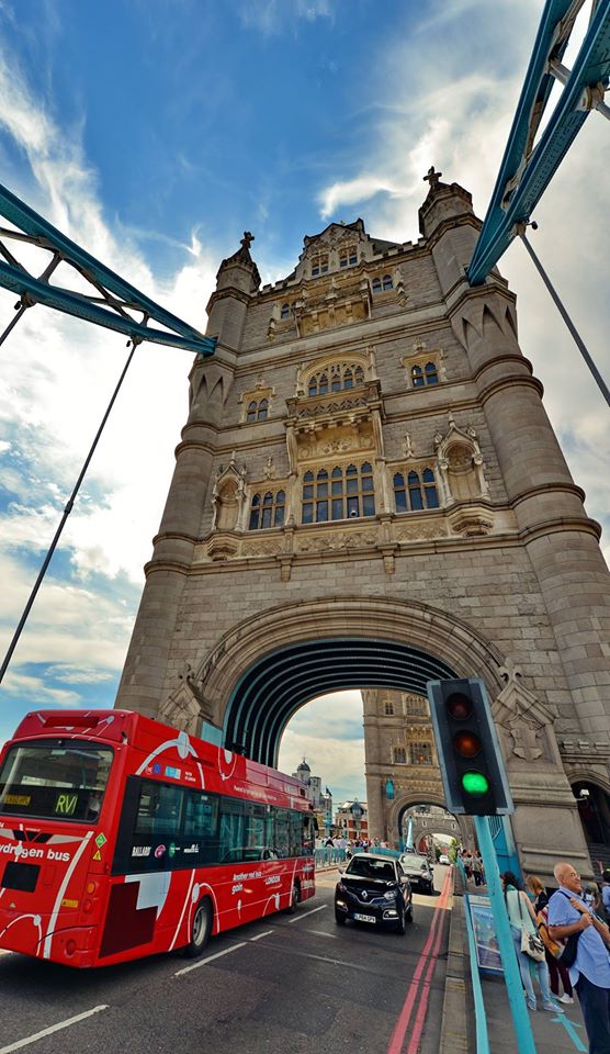tower-bridge-teo-totev